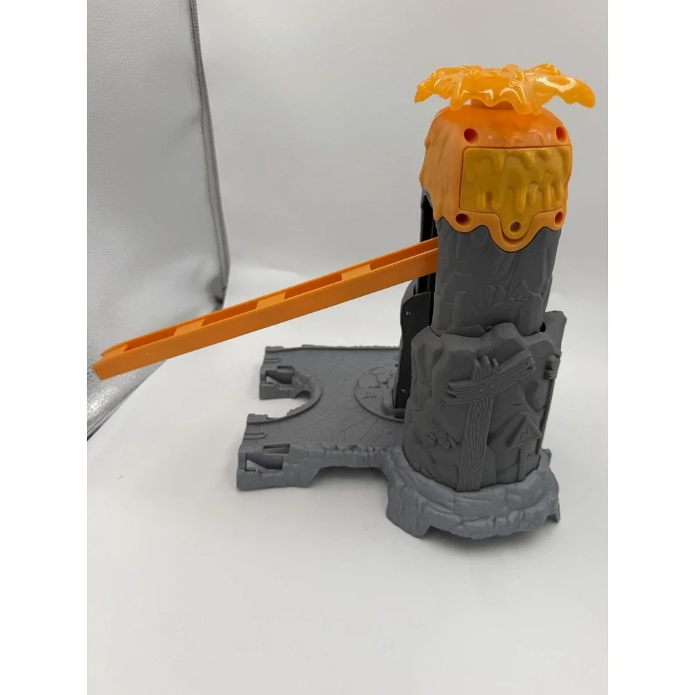 Thomas & Friends TrackMaster Volcano Drop Motorized Volcano Playset Fisher-